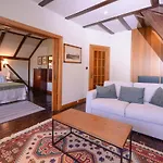 Alcazar Hotel 3*