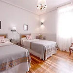 Alcazar Ирун