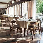 Alcazar Hotel