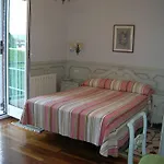 Alcazar 3* Ирун