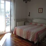Alcazar 3* Ирун