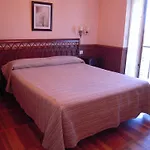 Alcazar 3* Ирун