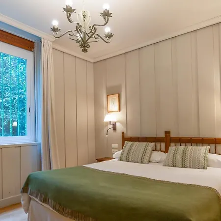 Alcazar - Centro Ciudad Hotel 3*