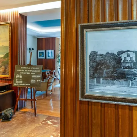 Alcazar فندق إرون