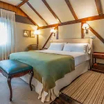 Alcazar 3*