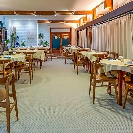 Hotel Alcazar
