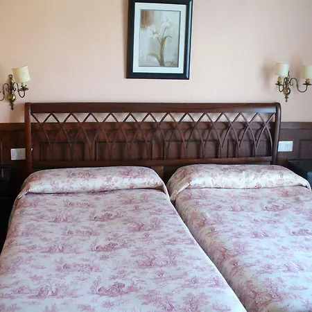 Alcazar Hotel 3*