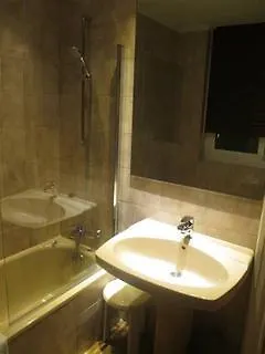Alcazar 3* Irun
